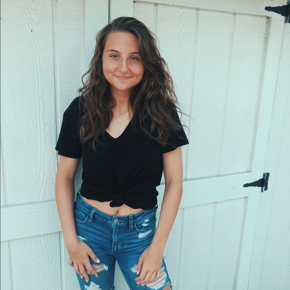 Meet your Posher, Emma